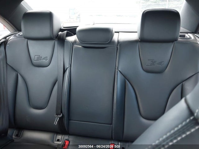 30092564 :رقم المزاد ، WAUFGCFL7BA163537 vin ، 2011 Audi S4 Premium مزاد بيع