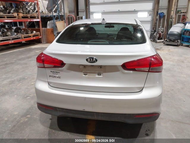 KIA Forte Lx/s 2018 3KPFL4A72JE164086 Image 16