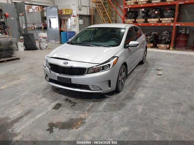 KIA Forte Lx/s 2018 3KPFL4A72JE164086 Image 2