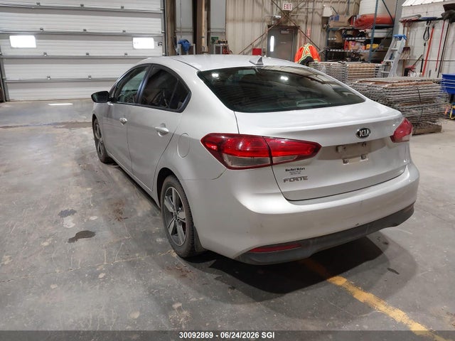KIA Forte Lx/s 2018 3KPFL4A72JE164086 Image 3