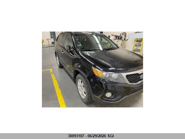 30093107 :رقم المزاد ، 5XYKTDA23CG257384 vin ، 2012 Kia Sorento Lx مزاد بيع