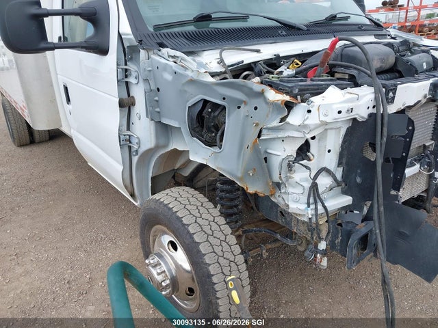 30093135 :رقم المزاد ، 1FDXE4FN8RDD21781 vin ، 2024 Ford Econoline E450 Super Duty Cutaway Van مزاد بيع