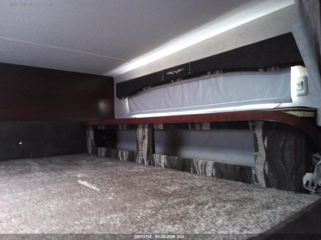 30093154 :رقم المزاد ، 5HRSS383X9CO26346 vin ، 2008 Heartland Weekend 3805rkd مزاد بيع