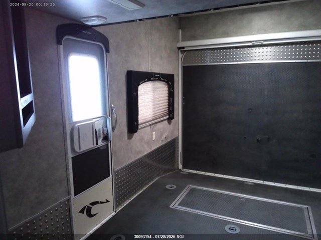 30093154 :رقم المزاد ، 5HRSS383X9CO26346 vin ، 2008 Heartland Weekend 3805rkd مزاد بيع