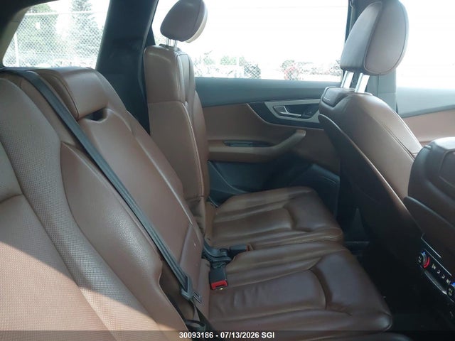 WA1LAAF77JD046434 Audi Q7 Premium Plus