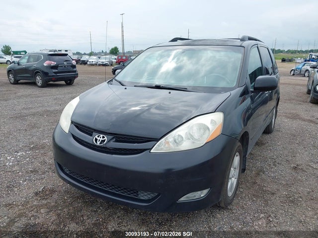 30093193 :رقم المزاد ، 5TDKK4CC3AS293830 vin ، 2010 Toyota Sienna Ce/le مزاد بيع