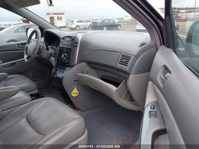 30093193 :رقم المزاد ، 5TDKK4CC3AS293830 vin ، 2010 Toyota Sienna Ce/le مزاد بيع