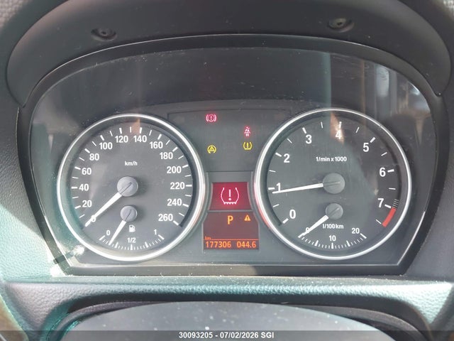 30093205 :رقم المزاد ، WBAVC93557KX60770 vin ، 2007 Bmw 328 Xi مزاد بيع