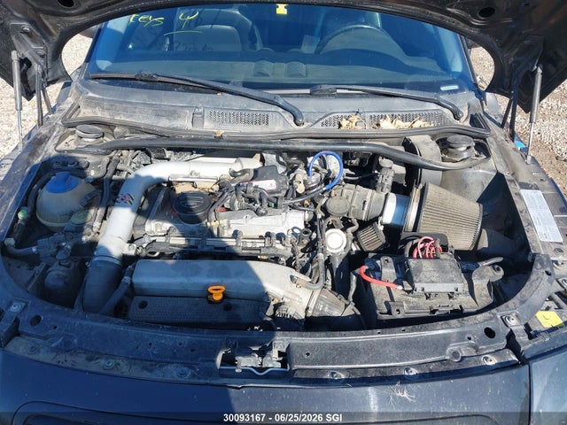 2002 Audi Tt Quaro მანქანა იყიდება აუქციონზე, vin: TRUWT28N721011819, აუქციონის ნომერი: 30093167