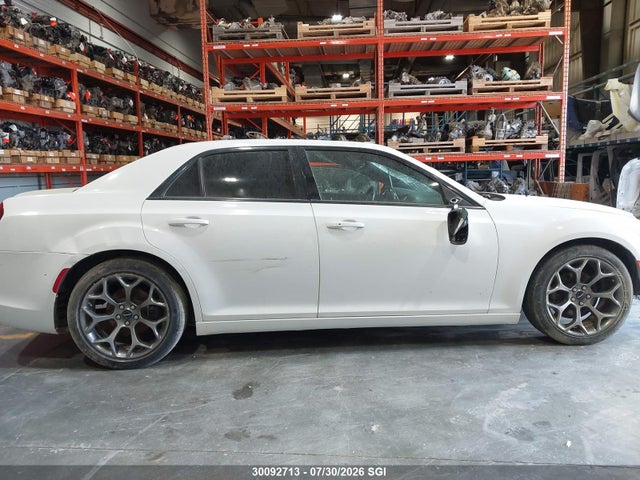 2C3CCABGXGH252630 Chrysler 300 S