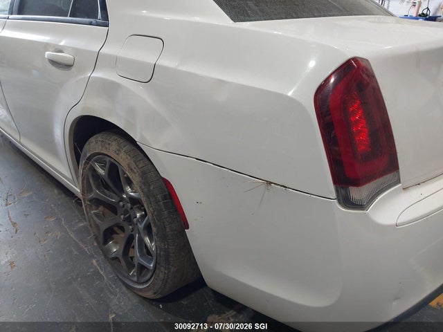 2C3CCABGXGH252630 Chrysler 300 S
