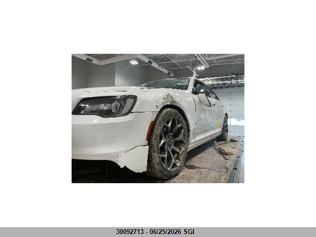 2C3CCABGXGH252630 Chrysler 300 S
