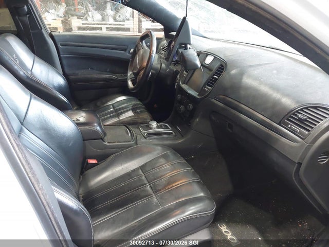 2C3CCABGXGH252630 Chrysler 300 S
