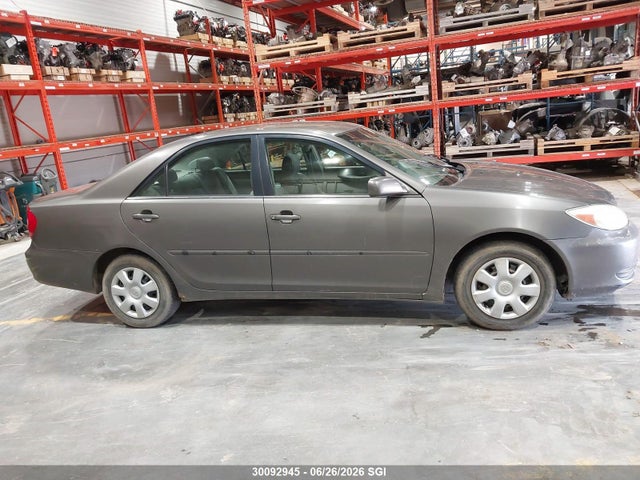30092945 :رقم المزاد ، 4T1BE32K84U888498 vin ، 2004 Toyota Camry Le/xle/se مزاد بيع