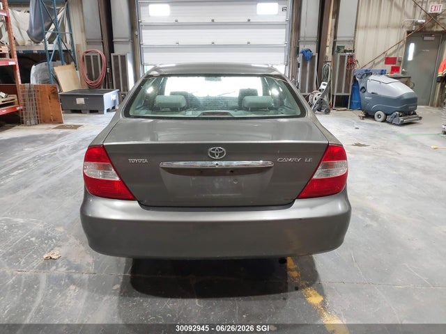 30092945 :رقم المزاد ، 4T1BE32K84U888498 vin ، 2004 Toyota Camry Le/xle/se مزاد بيع