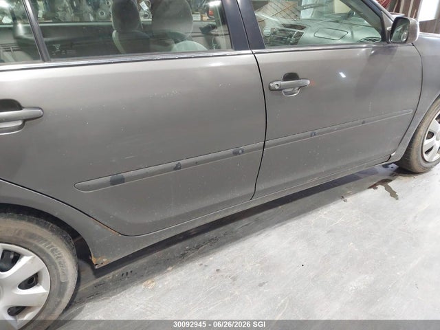 30092945 :رقم المزاد ، 4T1BE32K84U888498 vin ، 2004 Toyota Camry Le/xle/se مزاد بيع