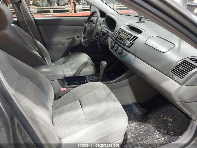 30092945 :رقم المزاد ، 4T1BE32K84U888498 vin ، 2004 Toyota Camry Le/xle/se مزاد بيع