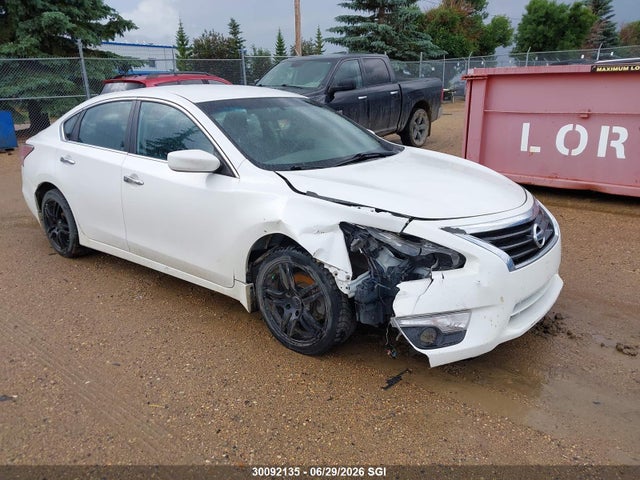 2015 Nissan Altima 2.5/s/sv/sl მანქანა იყიდება აუქციონზე, vin: 1N4AL3AP5FN404762, აუქციონის ნომერი: 30092135