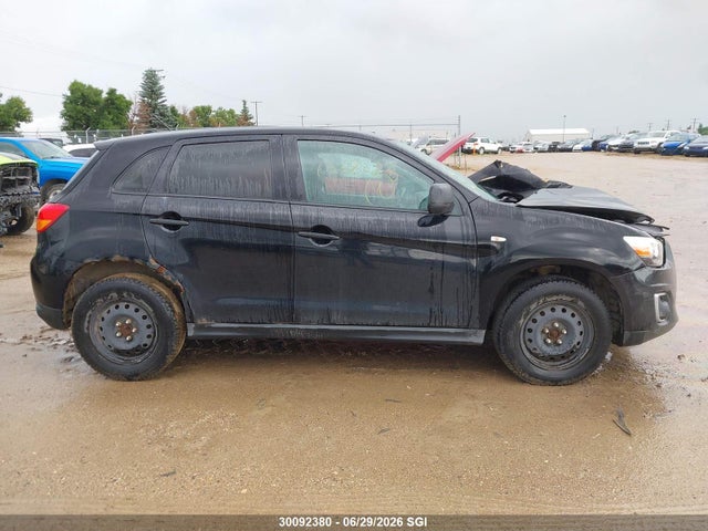 30092380 :رقم المزاد ، 4A4AH3AU7FE609252 vin ، 2015 Mitsubishi Rvr Se/es مزاد بيع
