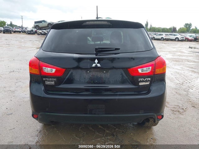 30092380 :رقم المزاد ، 4A4AH3AU7FE609252 vin ، 2015 Mitsubishi Rvr Se/es مزاد بيع