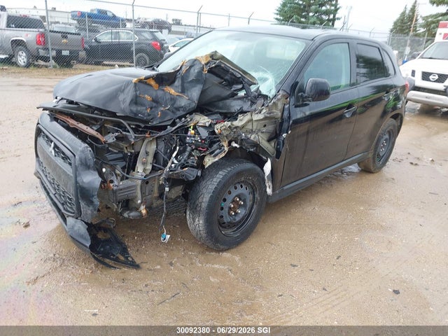 30092380 :رقم المزاد ، 4A4AH3AU7FE609252 vin ، 2015 Mitsubishi Rvr Se/es مزاد بيع