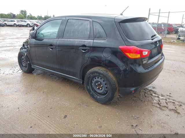 30092380 :رقم المزاد ، 4A4AH3AU7FE609252 vin ، 2015 Mitsubishi Rvr Se/es مزاد بيع