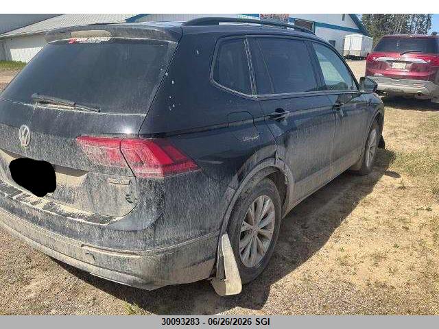 3VV0B7AX2KM114422 Volkswagen TIGUAN S