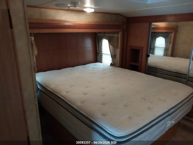 Продажа на аукционе авто 2010 Heartland Travel Trailer, vin: 5SFSG3329AE209970, номер лота: 30093357