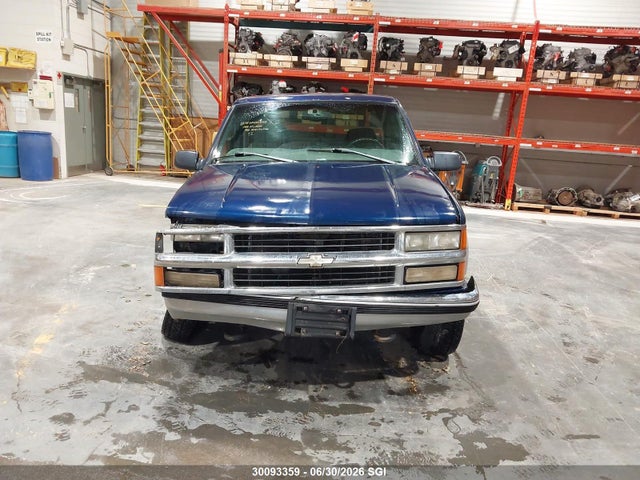 1998 Chevrolet Gmt-400 K2500 მანქანა იყიდება აუქციონზე, vin: 1GCGK29JXWE121176, აუქციონის ნომერი: 30093359