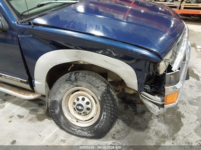 1998 Chevrolet Gmt-400 K2500 მანქანა იყიდება აუქციონზე, vin: 1GCGK29JXWE121176, აუქციონის ნომერი: 30093359