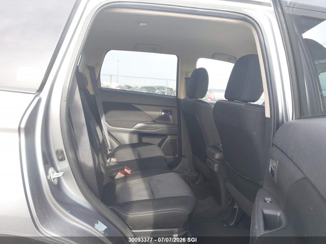 Продажа на аукционе авто 2016 Mitsubishi Outlander, vin: JA4AZ2A34GZ603404, номер лота: 30093377