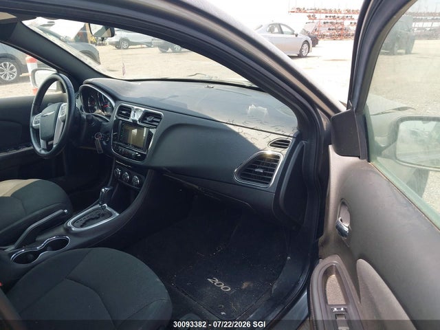 30093382 :رقم المزاد ، 1C3CCBBB2CN114513 vin ، 2012 Chrysler 200 Touring مزاد بيع