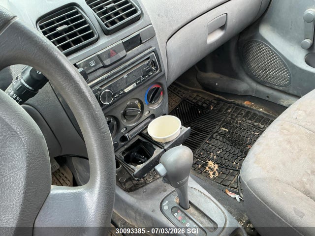 30093385 :رقم المزاد ، KMHCG35G53U250150 vin ، 2003 Hyundai Accent Gs مزاد بيع