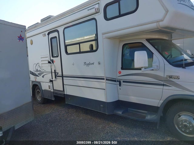 Продажа на аукционе авто 2001 Ford Econoline E450 Super Duty Cutwy Van, vin: 1FDXE45S71HB07370, номер лота: 30093399