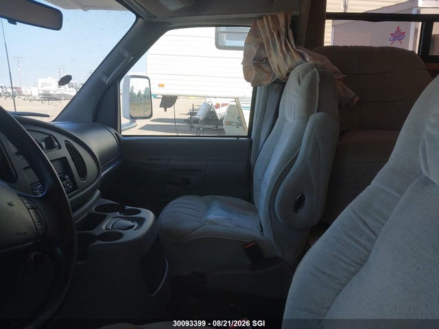 Продажа на аукционе авто 2001 Ford Econoline E450 Super Duty Cutwy Van, vin: 1FDXE45S71HB07370, номер лота: 30093399