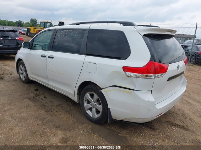 Toyota Sienna 2014 5TDZK3DC9ES489980 Image 3
