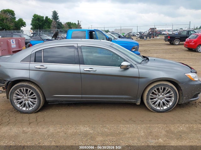 Продажа на аукционе авто 2013 Chrysler 200 Limited, vin: 1C3CCBCG2DN550774, номер лота: 30093066