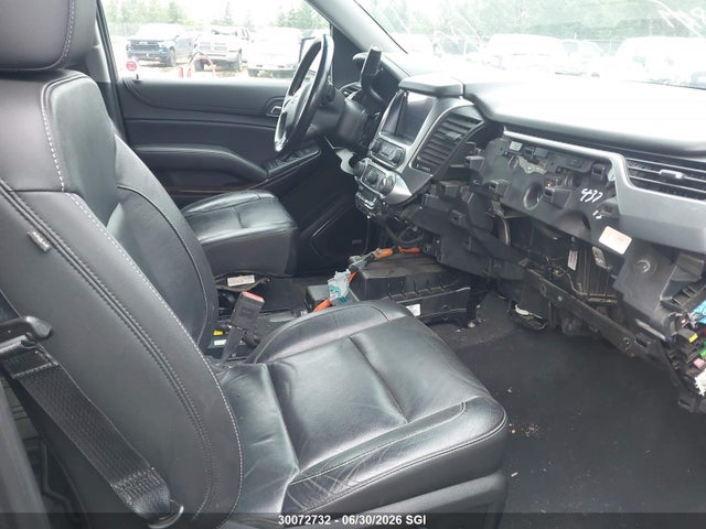 30072732 :رقم المزاد ، 1GNSKHKC2KR181004 vin ، 2019 Chevrolet Suburban K1500 Lt مزاد بيع