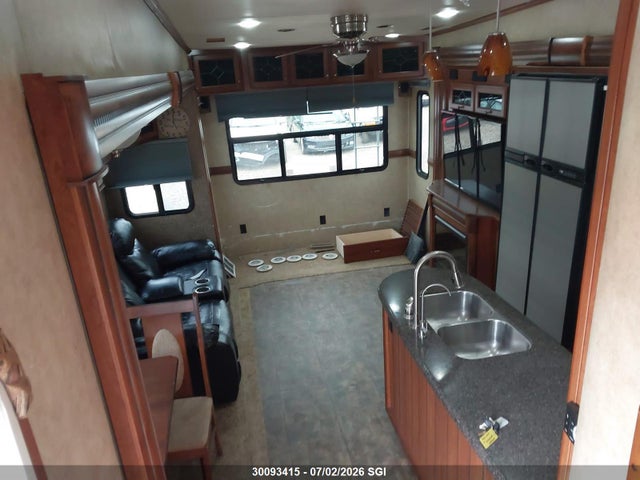 30093415 :رقم المزاد ، 47CFNFU2XCC661272 vin ، 2012 Dutchman Infinity Std مزاد بيع