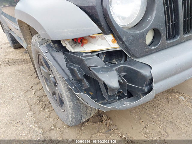2005 Jeep Liberty Sport მანქანა იყიდება აუქციონზე, vin: 1J4GL48K45W575316, აუქციონის ნომერი: 30093244