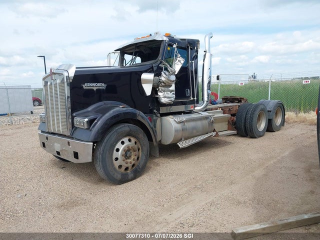 Продажа на аукционе авто 2006 Kenworth Construction W900, vin: 1XKWD40X86R990424, номер лота: 30077310