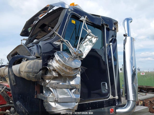 Продажа на аукционе авто 2006 Kenworth Construction W900, vin: 1XKWD40X86R990424, номер лота: 30077310
