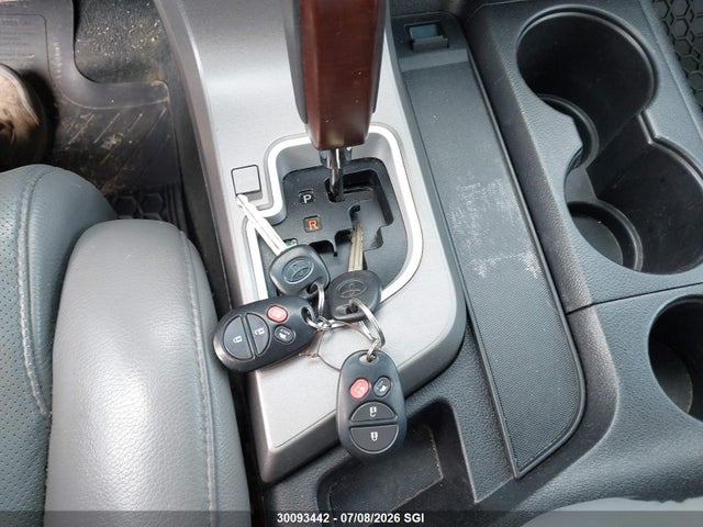 Продажа на аукционе авто 2014 Toyota Sequoia Platinum, vin: 5TDDY5G16ES093598, номер лота: 30093442
