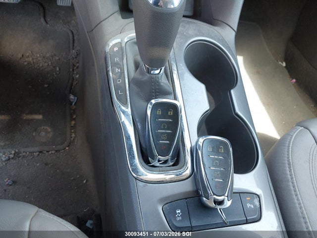 30093451 :رقم المزاد ، 1G1BF5SM9J7157970 vin ، 2018 Chevrolet Cruze Premier مزاد بيع