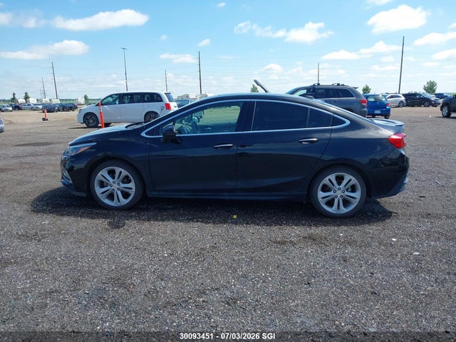 30093451 :رقم المزاد ، 1G1BF5SM9J7157970 vin ، 2018 Chevrolet Cruze Premier مزاد بيع