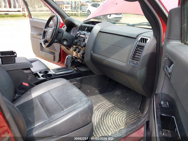 2010 Ford Escape Limited მანქანა იყიდება აუქციონზე, vin: 1FMCU9EG3AKC69896, აუქციონის ნომერი: 30092257