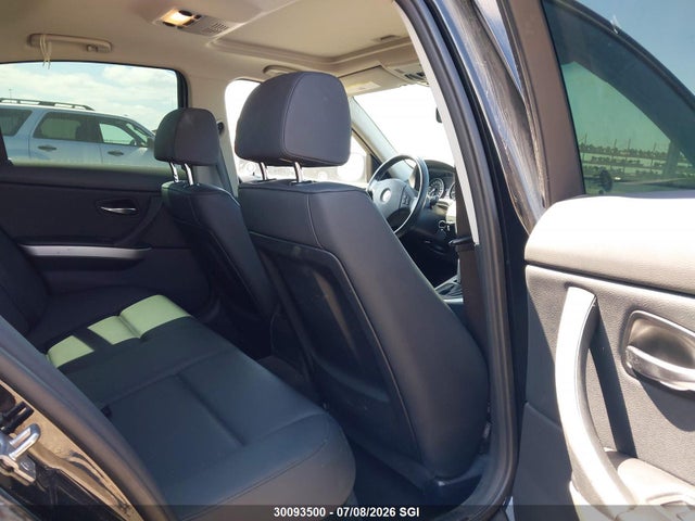 30093500 :رقم المزاد ، WBAPG7C56BA937200 vin ، 2011 Bmw 323 I مزاد بيع