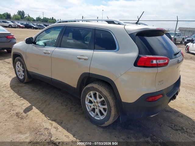 Jeep Cherokee Latitude 2015 1C4PJMCS8FW504379 Image 3