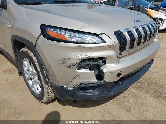 Jeep Cherokee Latitude 2015 1C4PJMCS8FW504379 Image 6