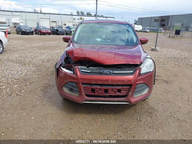 1FMCU9GX4FUB85126 Ford ESCAPE SE